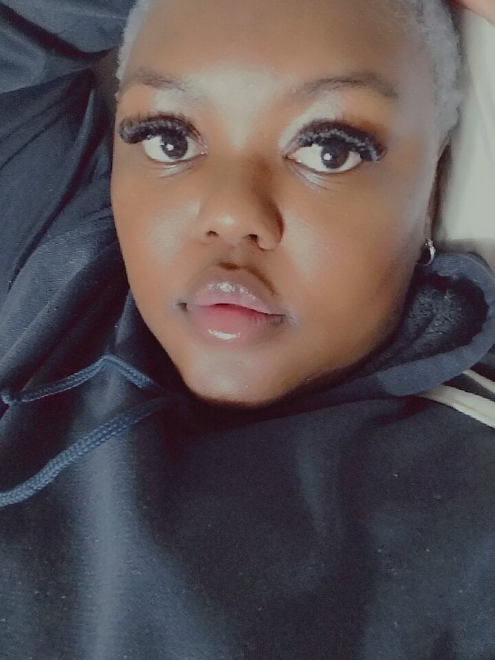 ebonylivesexcams.com chocbrownxxx livesex profile in blond hair cams