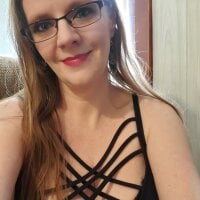 The_heretic_and_the_whore's Offline Chat Room
