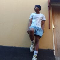 izinjamfee2's webcam live show