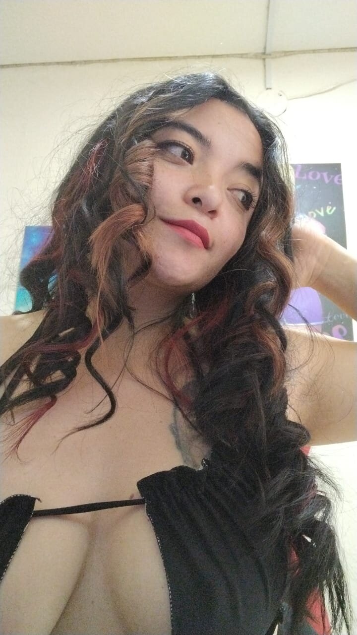 cameliasaenz
