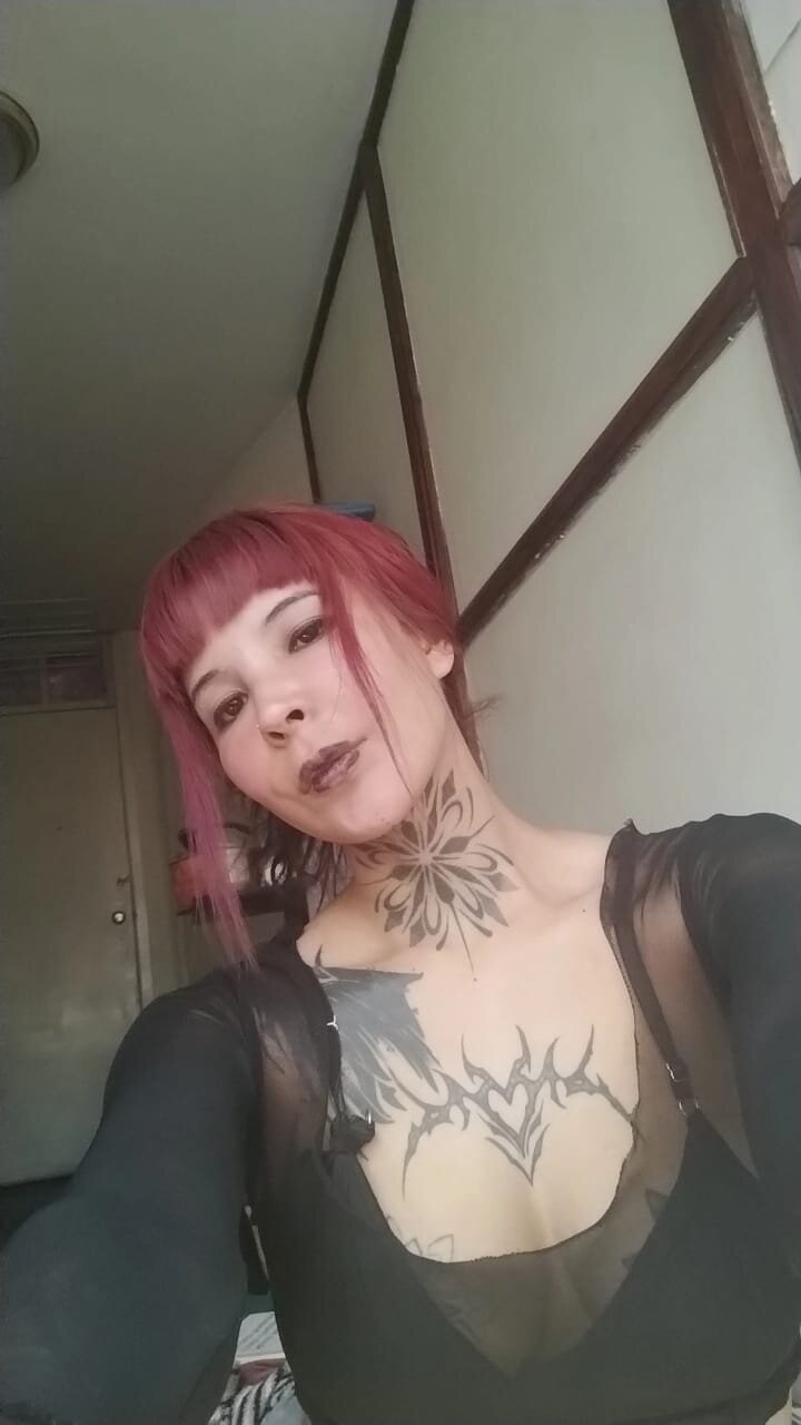 lilaa_hot
