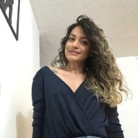 curly_1's Offline Chat Room