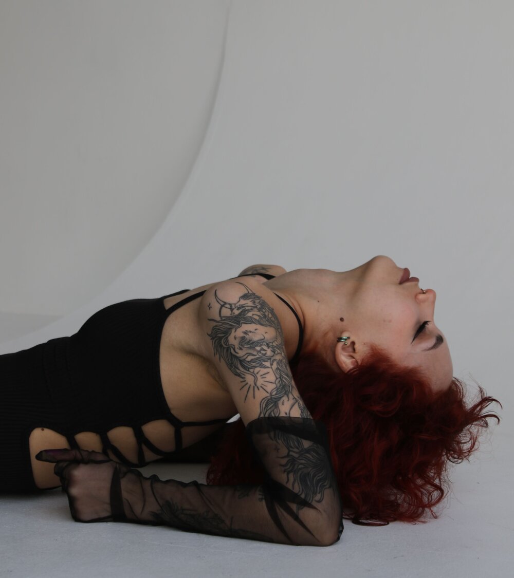 myliveeroticcams.com leylanoir_02 livesex profile in thin cams