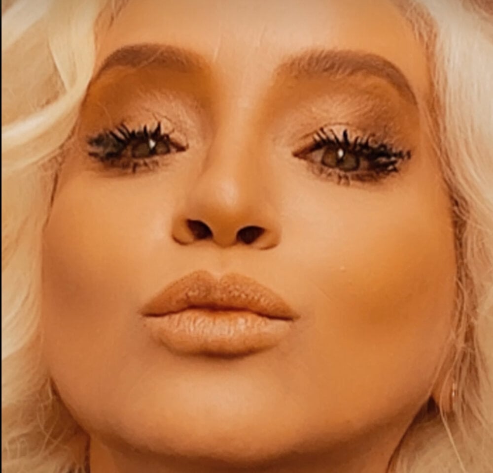 Live sex webcam photo for AngelJenny #290081828