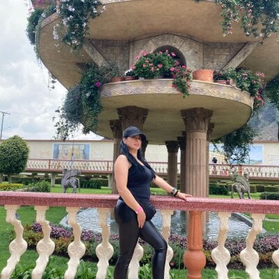Violeta-Saenz - Stripchat Girl 