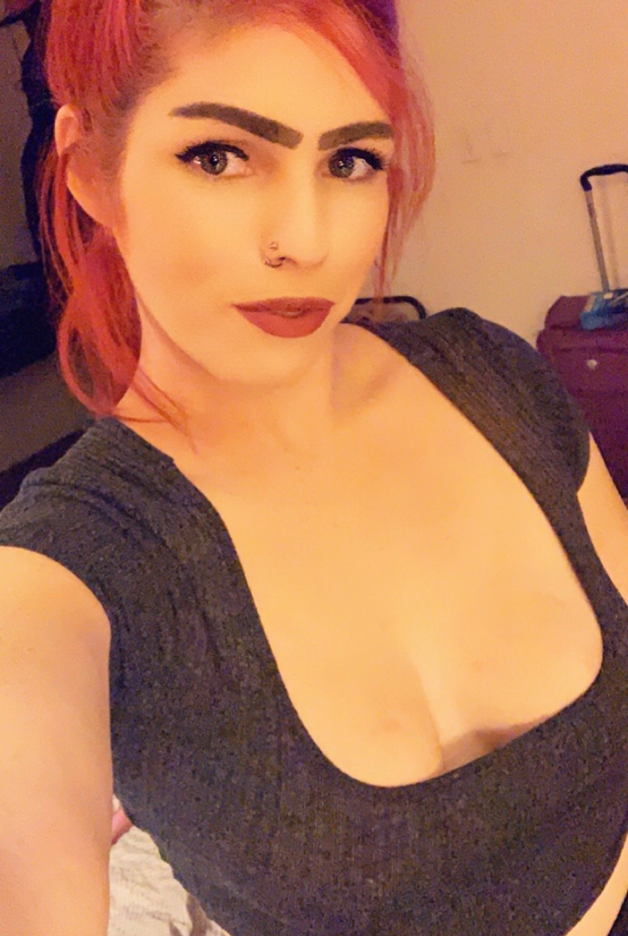 Live sex webcam photo for KandiKane #281814845