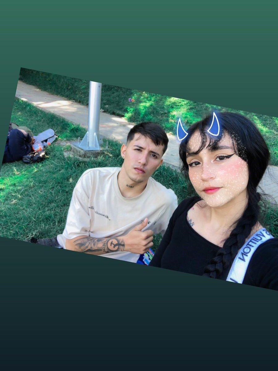 Live sex webcam photo for amber_drake #288806078