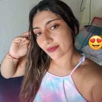 bigboobs_carla's Offline Chat Room