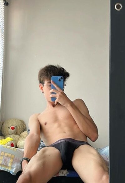 Thomasluis1 - Stripchat Boy 