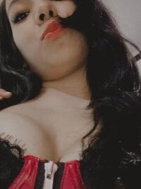 LuciaMoretti_'s webcam live show