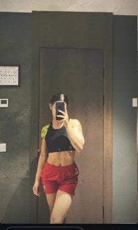 Deea13_'s Offline Chat Room