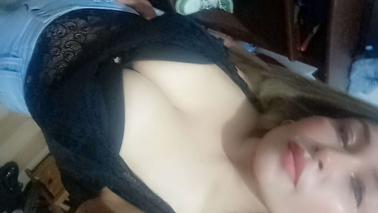 Pamela_79