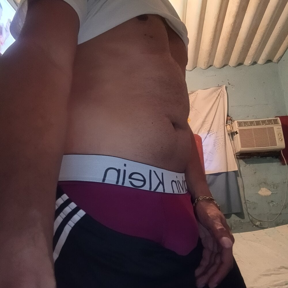 Frank21cm's Offline XXX Chat