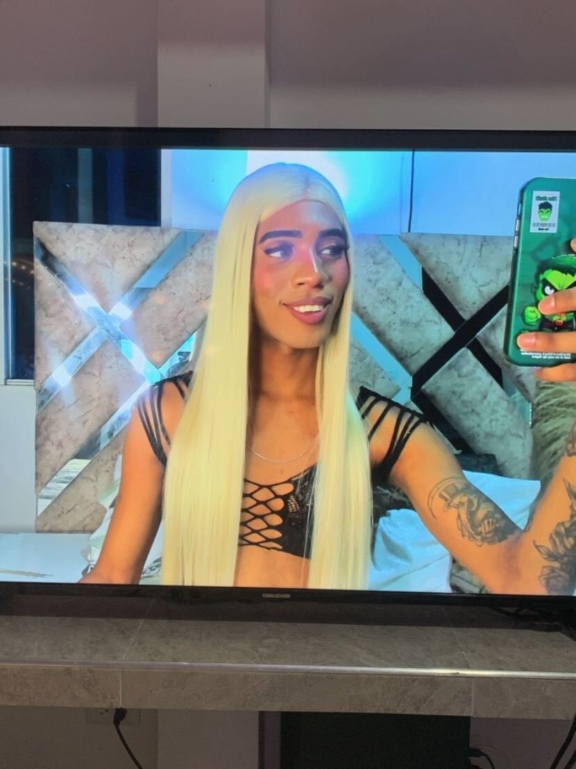 nessabarret_ profile