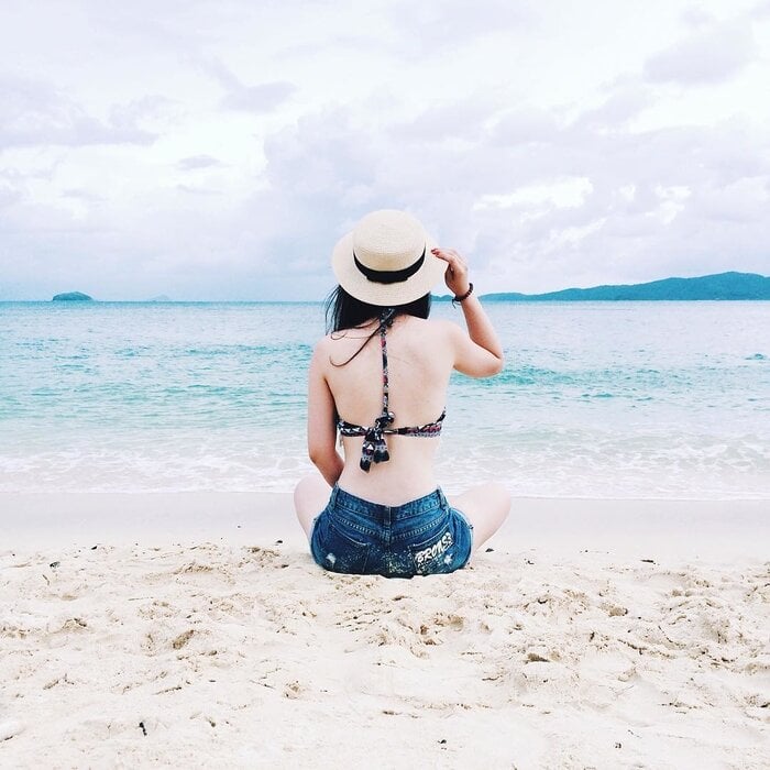 stripchat -hallie- webcam profile pic via iluvcams.com