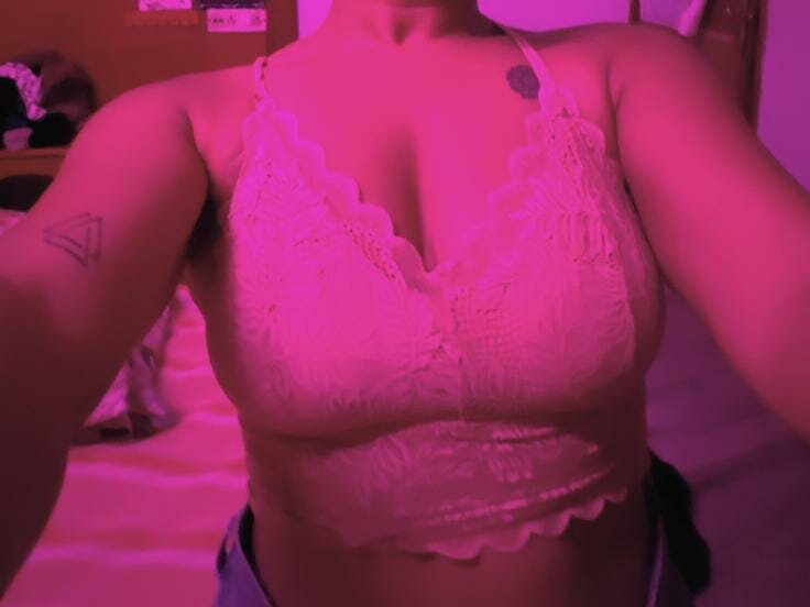 Live sex webcam photo for ShamelessShila #289476891