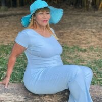 renata_salinas_1's webcam live show