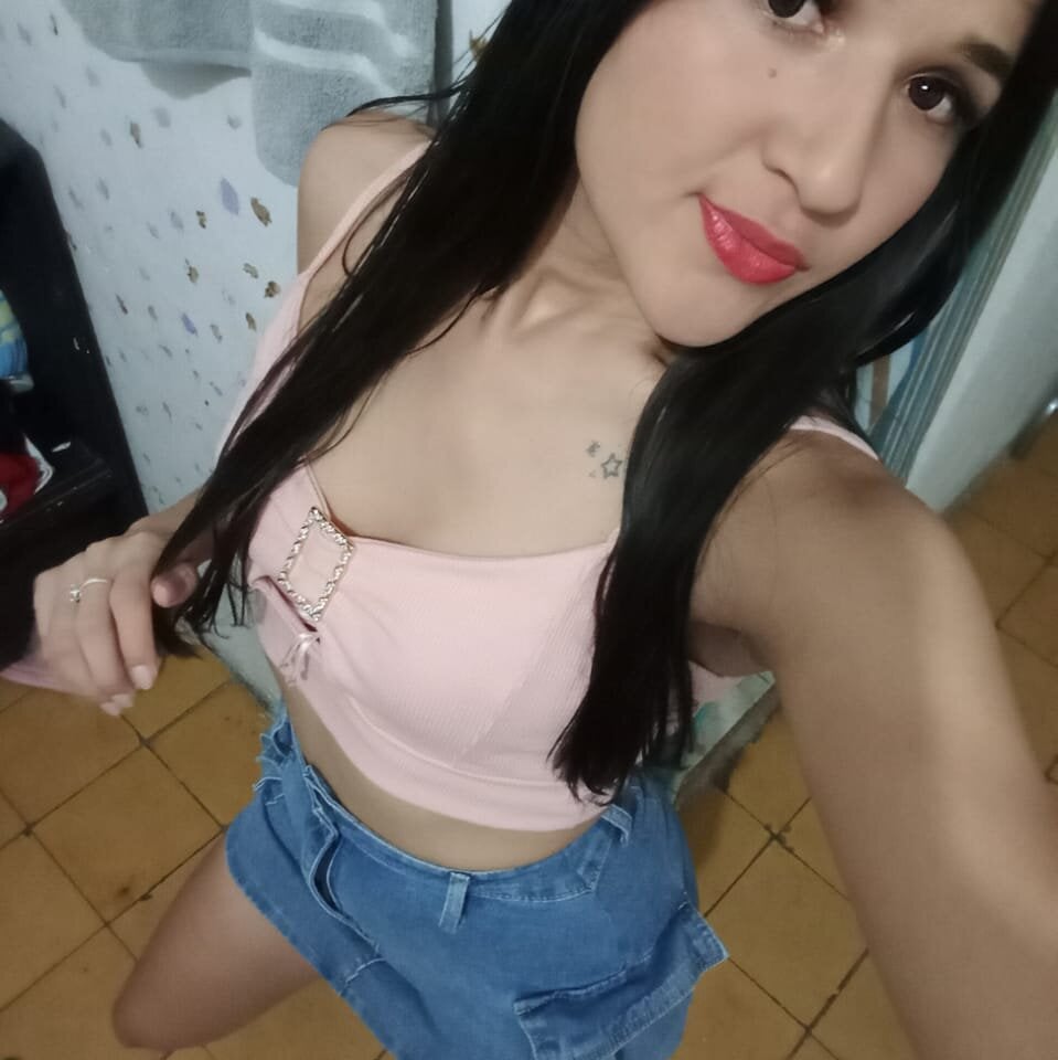 karla_18_ profile