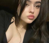 Sandy_Sunn's Offline Chat Room