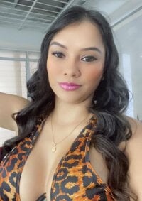 sararestrepoxxx69's Offline Chat Room