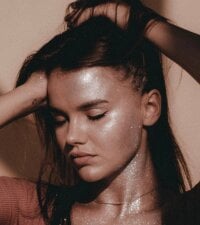Luna_ria's Offline Chat Room