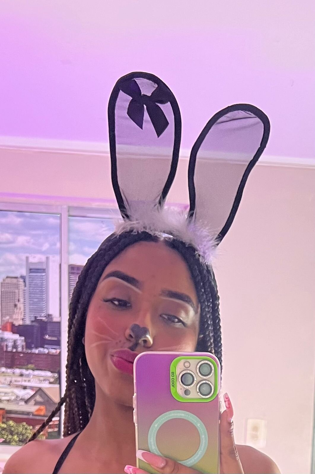 ainoa_ebony