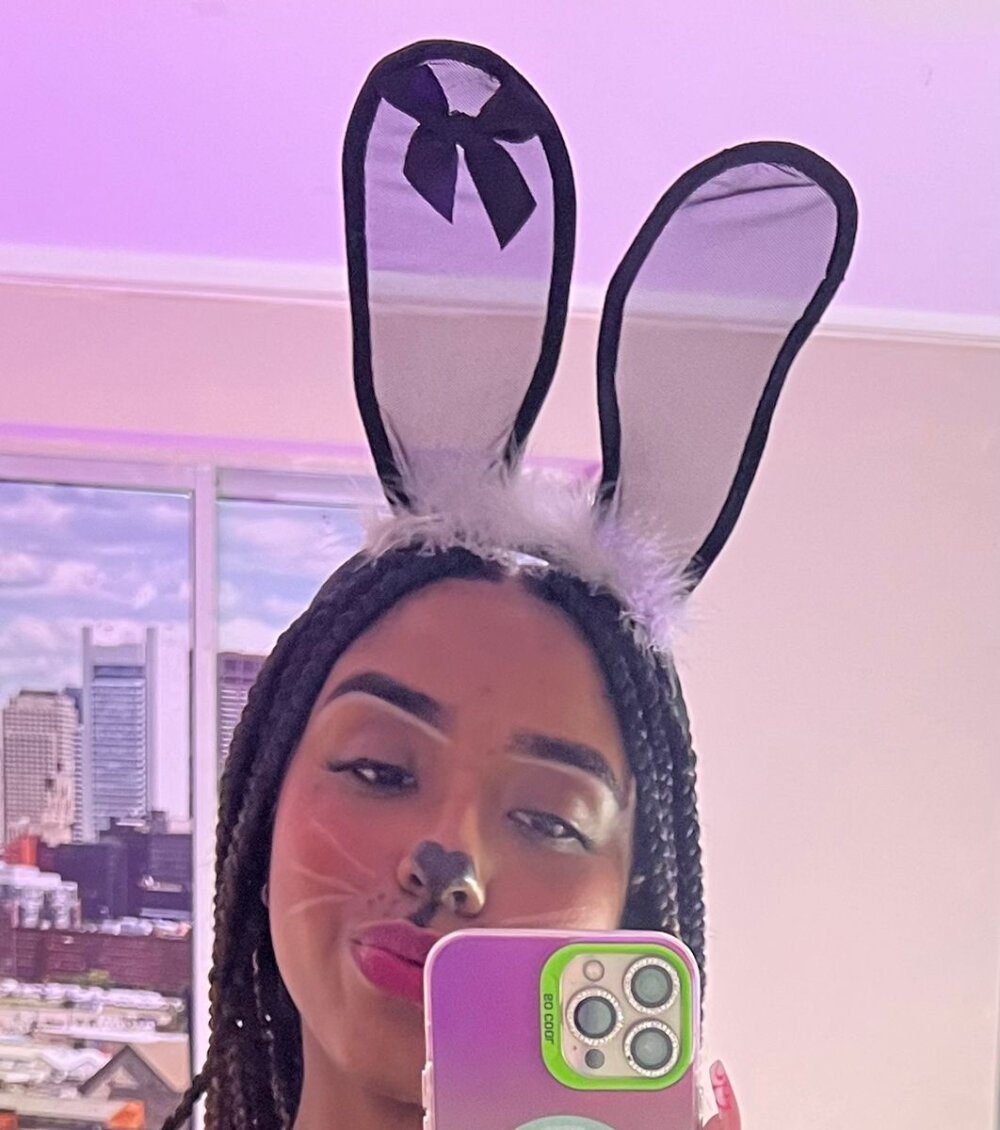 ainoa_ebony
