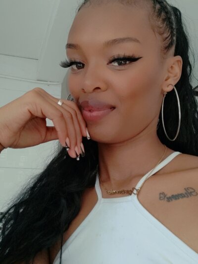 Afro_happy__ 🕡 free nude chat