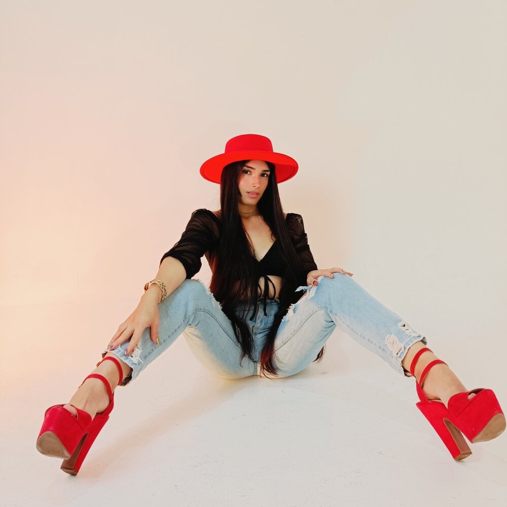 GiannaLane