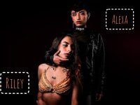AlexxaAndRileyy's webcam live show