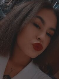 AlexiaLogan's Offline Chat Room