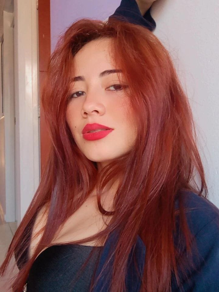 antonella_riosfg from stripchat