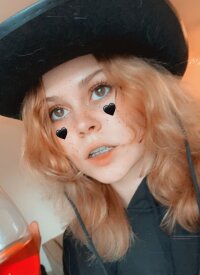 Bootyboots18 Cameră chat offline