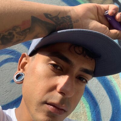 kenjihanks from stripchat