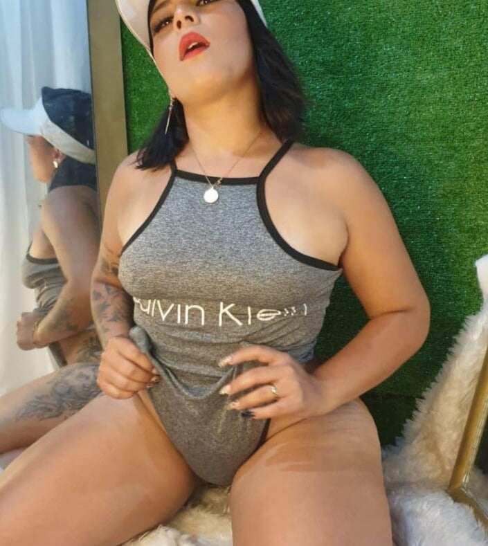 amateursex-livecam.com franysteell livesex profile in curvy cams