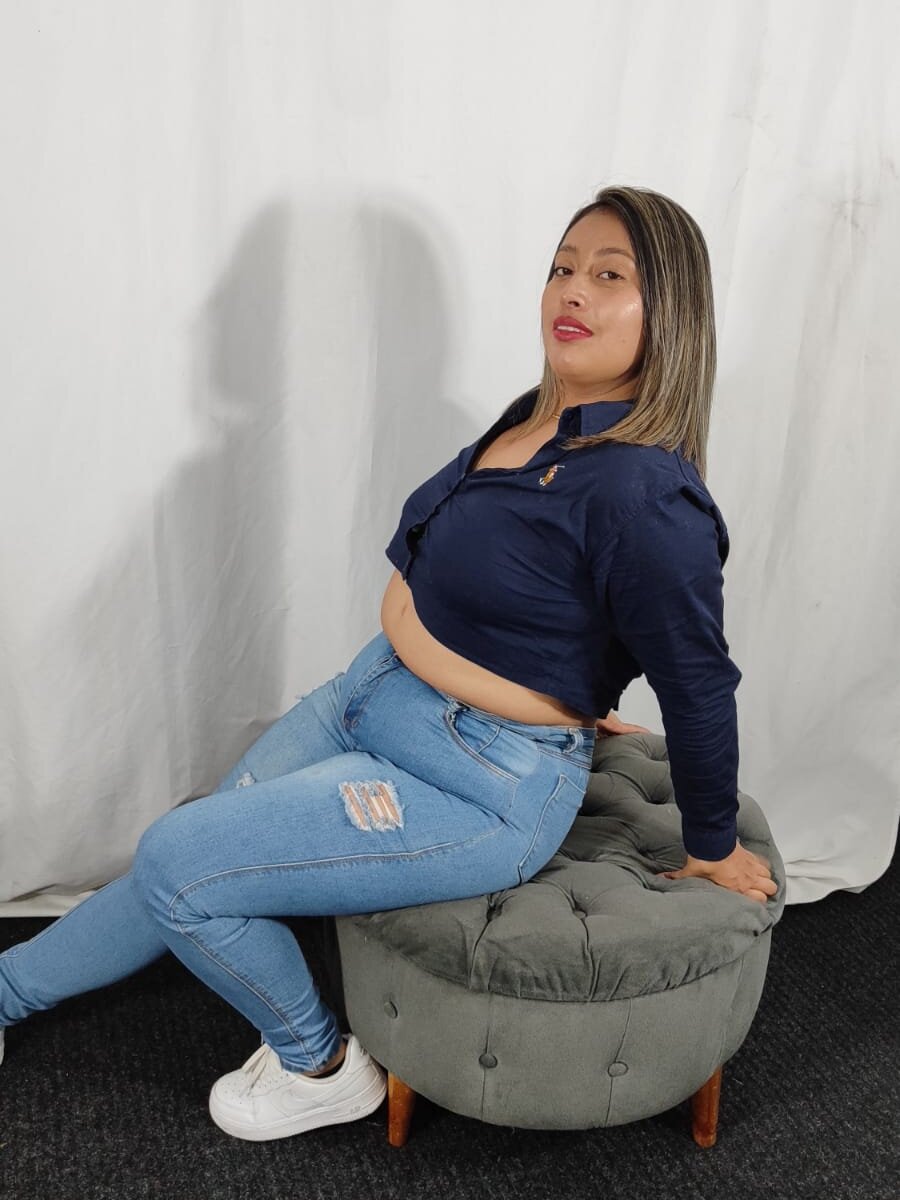 camilaa_m from stripchat
