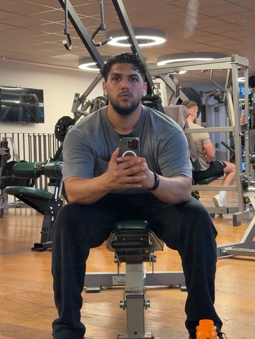 Abbas21cm Offline XXX-Chat