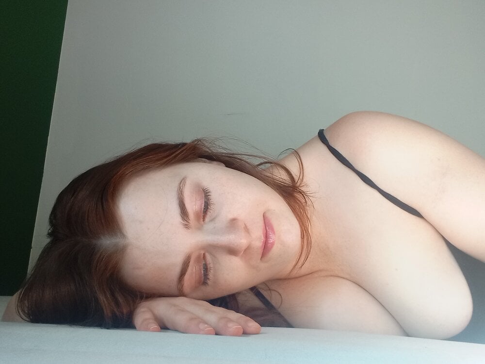 lovelymaika from stripchat