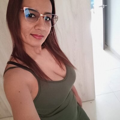 Tina_moon2
