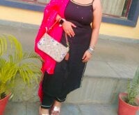 simran_bhabi's Offline Chat Room