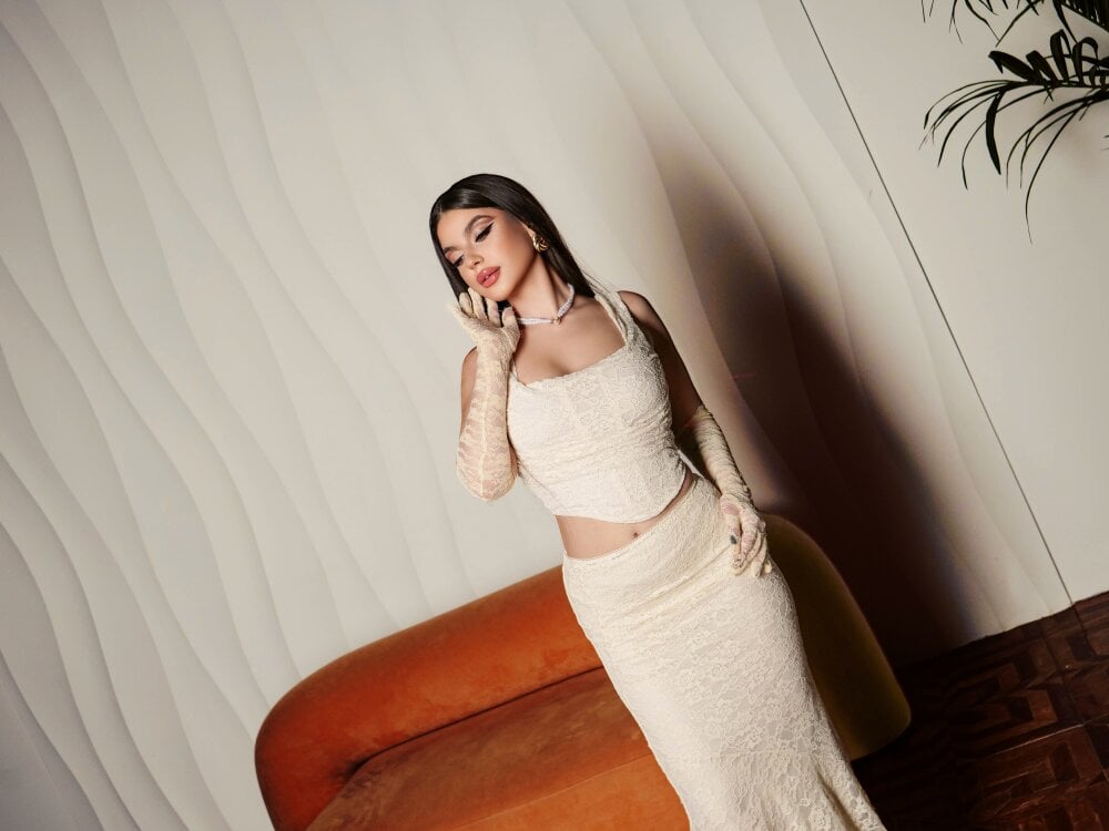 AlluringAriel's Live XXX Chat