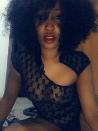 eroticempress' Offline Chat Room