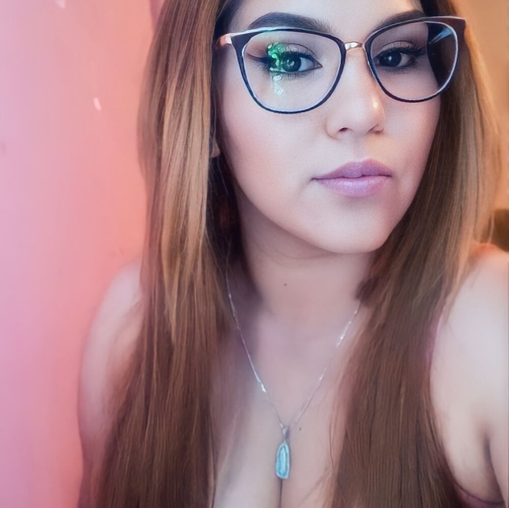 sexlivecamsites.com sandyfox85a livesex profile in your-bad-thoughts-do-them-with-me cams