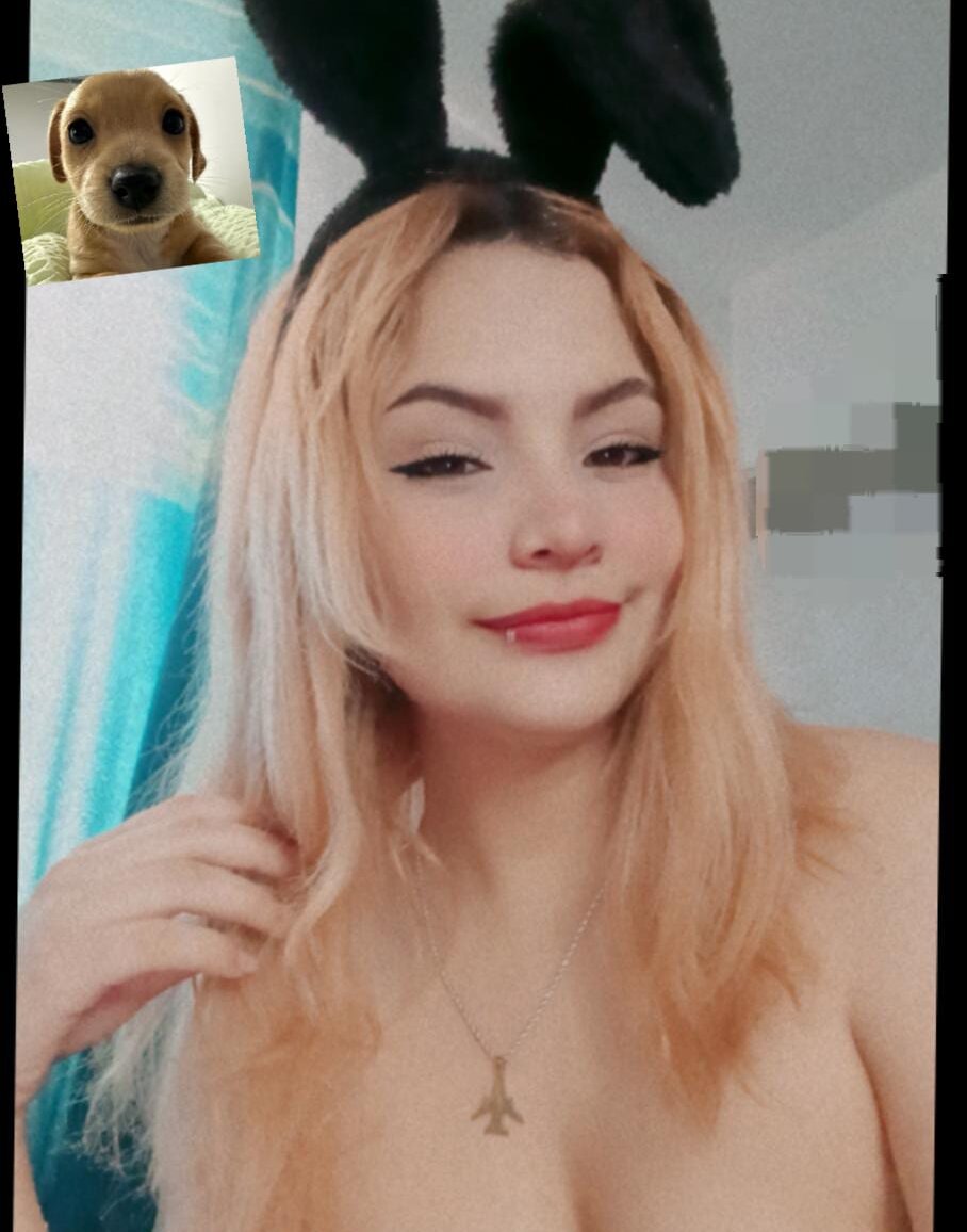 stripchat samantha_2005