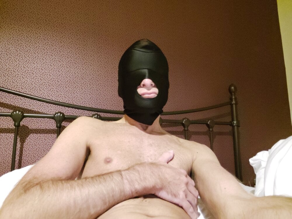 Bottom_CnCFan profile