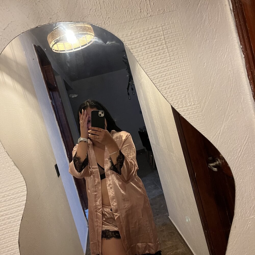 lexrivas99 webcam profile - Cameroonian