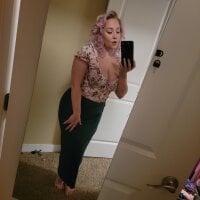 GoddessMayvn's Offline Chat Room
