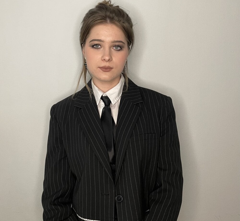 watchgirlcam.com dorcasmuraski livesex profile in pixieglow-oo cams