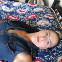 flordelcampo86's Offline Chat Room