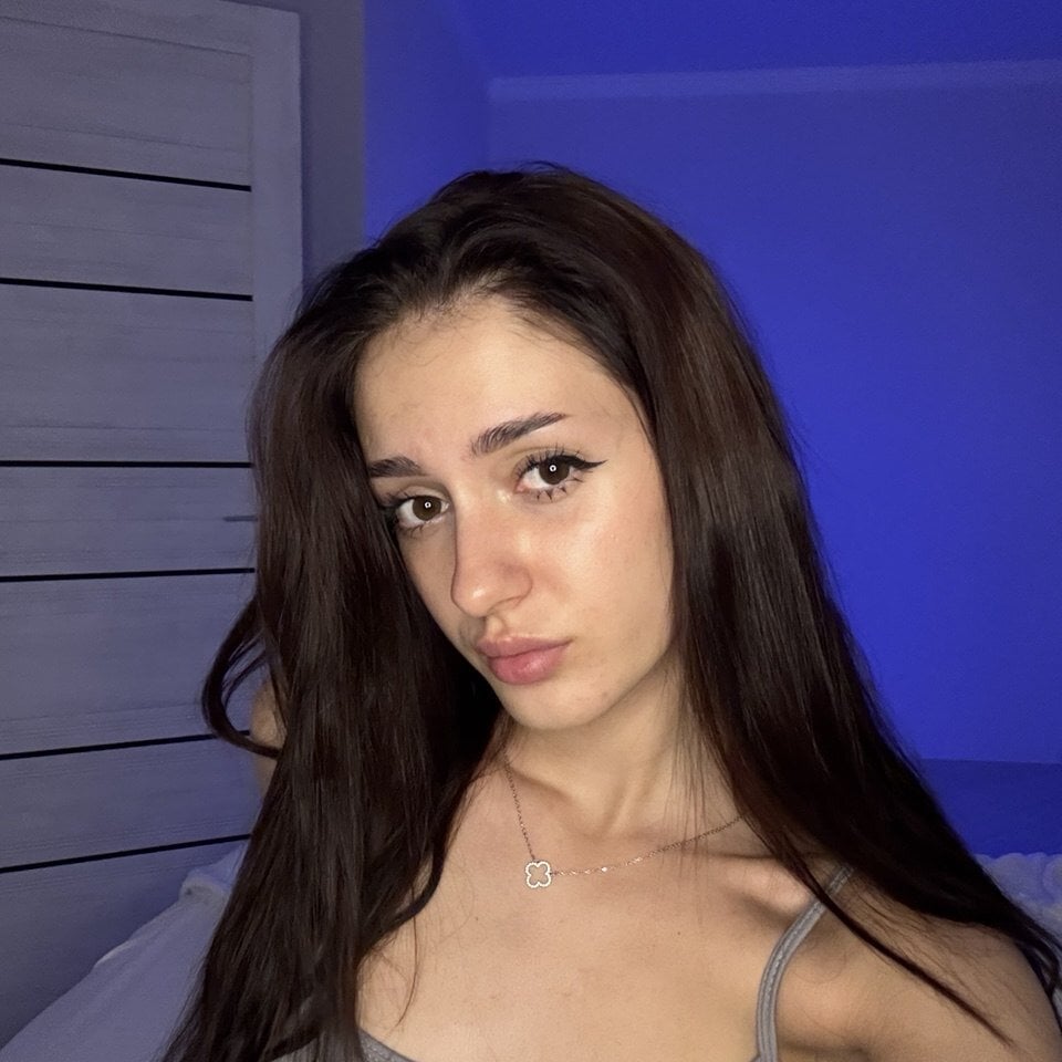 Offline XXX chat modela Ornellaaa